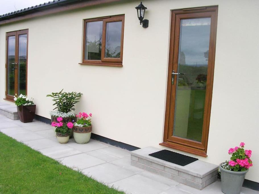 Coastal Garden Lodge Preesall Exterior foto